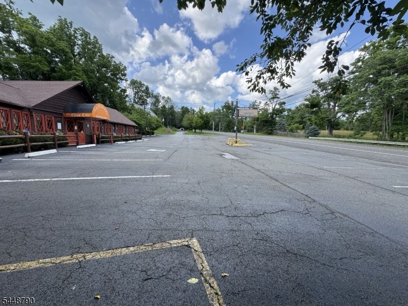 1176 State Route 23 Wantage NJ 07461