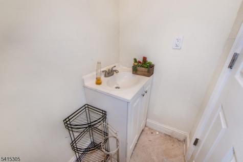 357 16TH Avenue Irvington NJ 07111
