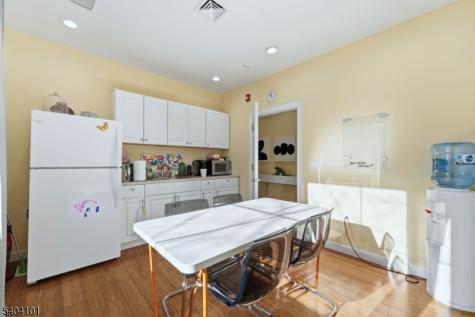 2932 Vauxhall Road Union NJ 07088