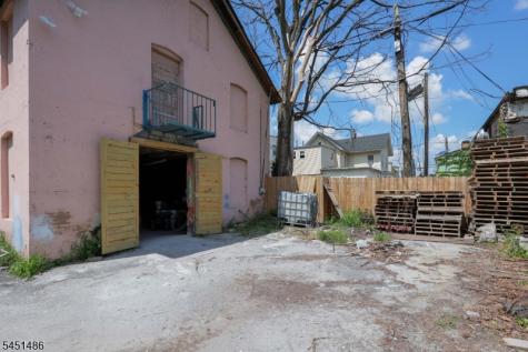 319 E 2nd Street Plainfield NJ 07060