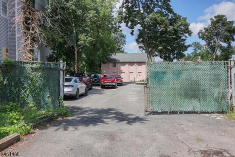 319 E 2nd Street Plainfield NJ 07060