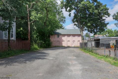 319 E 2nd Street Plainfield NJ 07060
