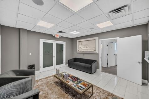 89 Valley Road Montclair NJ 07042