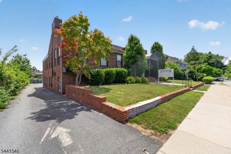 89 Valley Road Montclair NJ 07042