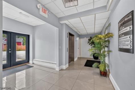 89 Valley Road Montclair NJ 07042