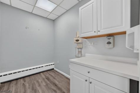 89 Valley Road Montclair NJ 07042
