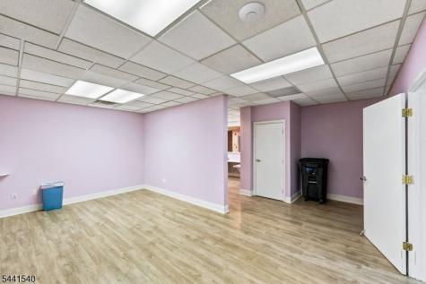 89 Valley Road Montclair NJ 07042