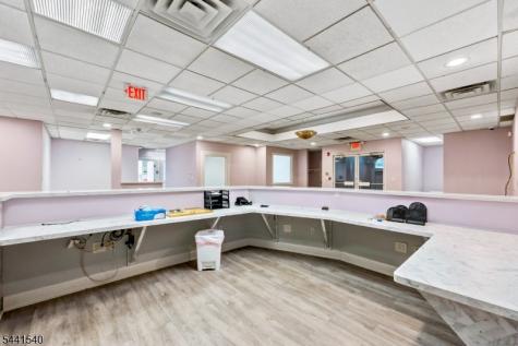 89 Valley Road Montclair NJ 07042