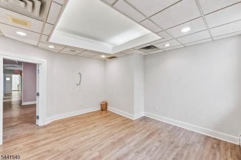 89 Valley Road Montclair NJ 07042