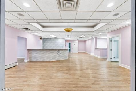 89 Valley Road Montclair NJ 07042