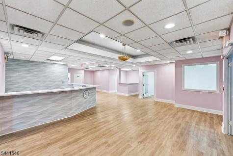 89 Valley Road Montclair NJ 07042