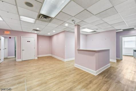 89 Valley Road Montclair NJ 07042