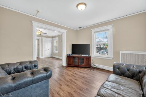 160 Bloomfield Avenue Verona NJ 07044