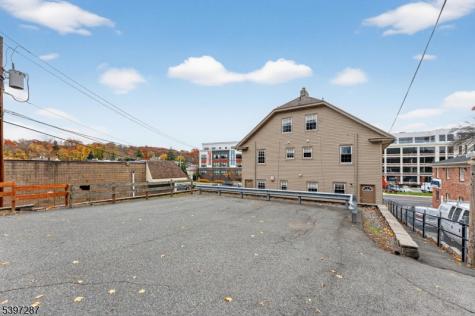 160 Bloomfield Avenue Verona NJ 07044