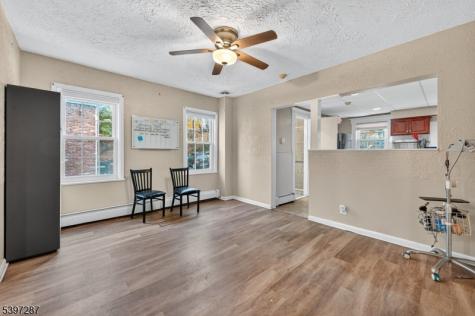 160 Bloomfield Avenue Verona NJ 07044