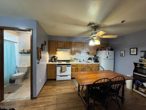 109 Fleming Avenue Newark NJ 07105