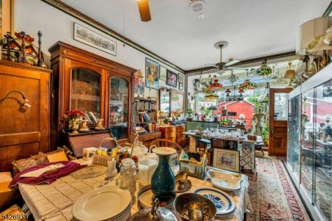 16 Greenwich Street Belvidere NJ 07823