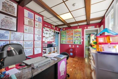 188 Washington Avenue Nutley NJ 07110