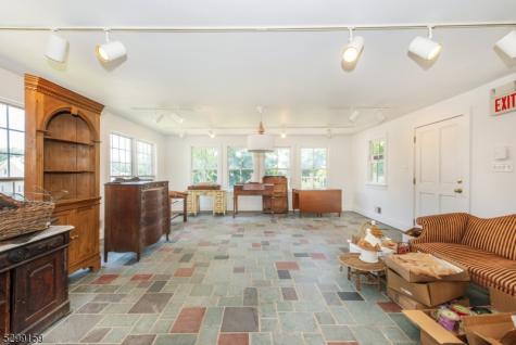 820 Bloomfield Avenue Verona NJ 07044