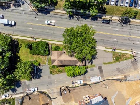 820 Bloomfield Avenue Verona NJ 07044