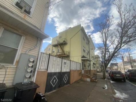 160 E Kinney Street Newark NJ 07105