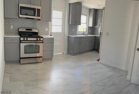 160 E Kinney Street Newark NJ 07105