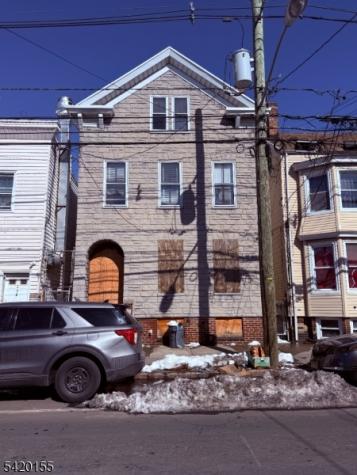 251 Walnut Street Newark NJ 07105