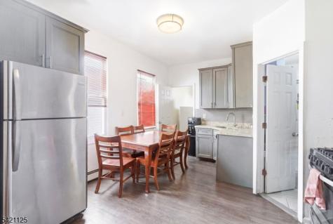 237 Astor Street Newark NJ 07114