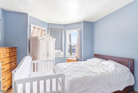 237 Astor Street Newark NJ 07114