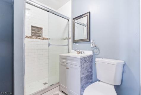 237 Astor Street Newark NJ 07114