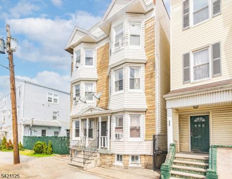 237 Astor Street Newark NJ 07114