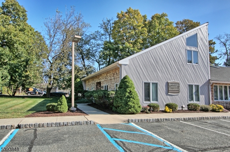 2 North Road Chester NJ 07930