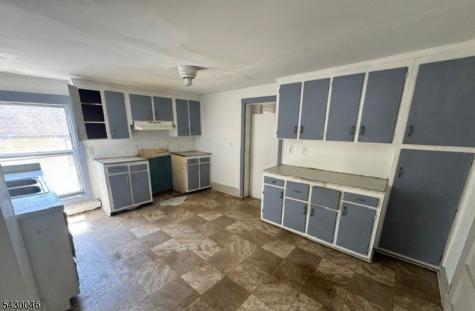 2 Harrison Street Sussex NJ 07461