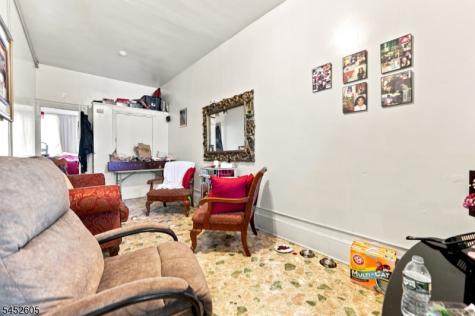 913 Summit Avenue Union NJ 07087