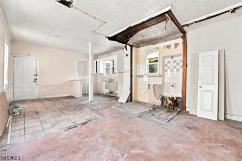 913 Summit Avenue Union NJ 07087