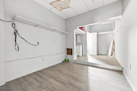 913 Summit Avenue Union NJ 07087