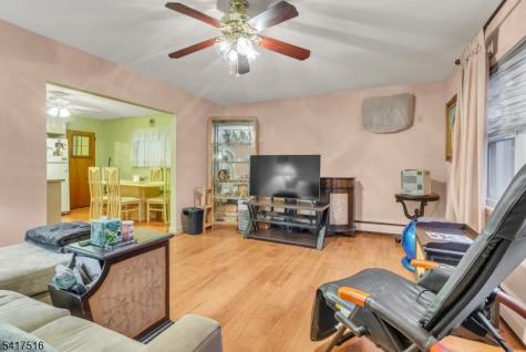 236 Stuyvesant Avenue Lyndhurst NJ 07071