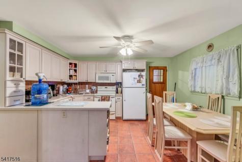 236 Stuyvesant Avenue Lyndhurst NJ 07071