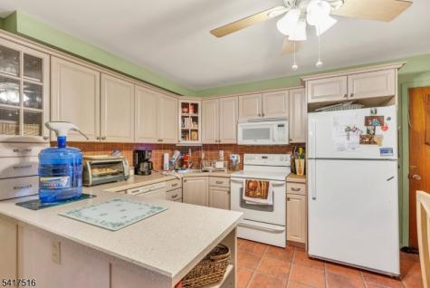 236 Stuyvesant Avenue Lyndhurst NJ 07071