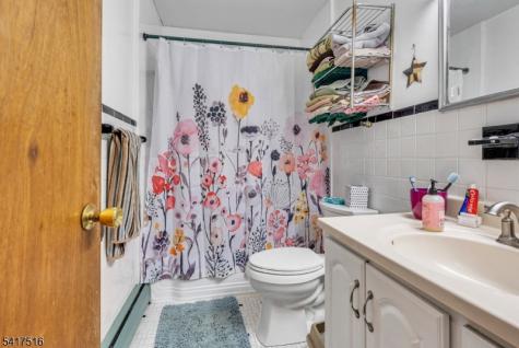 236 Stuyvesant Avenue Lyndhurst NJ 07071