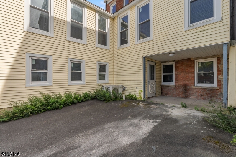 11 High Street Newton NJ 07860
