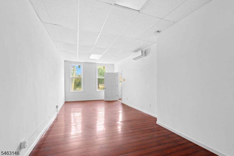 11 High Street Newton NJ 07860