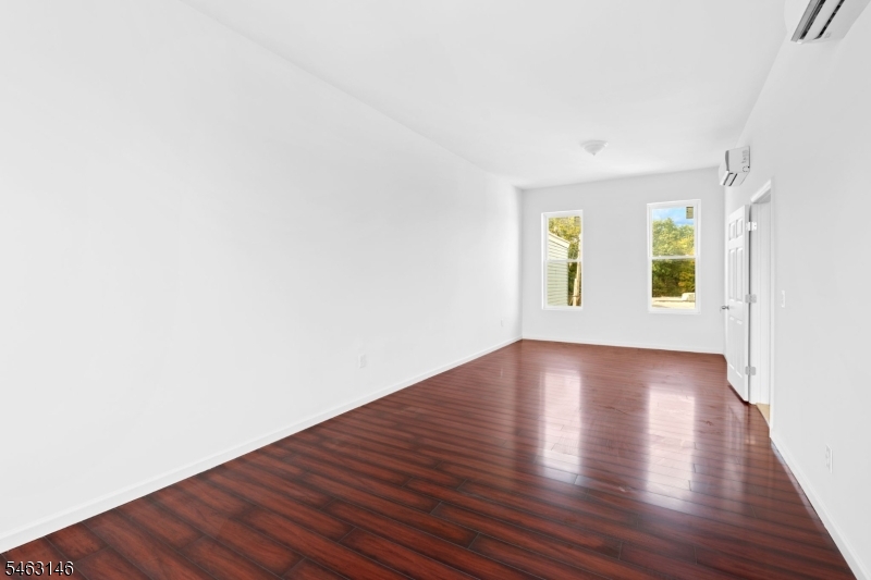 11 High Street Newton NJ 07860