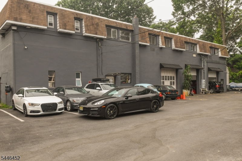 81 Wabash Avenue Clifton NJ 07011