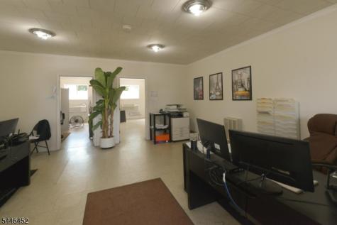 81 Wabash Avenue Clifton NJ 07011