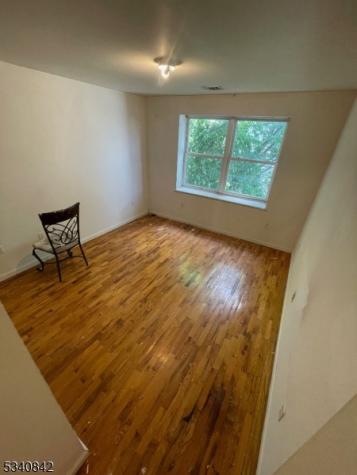 473 Clinton Avenue Newark NJ 07108
