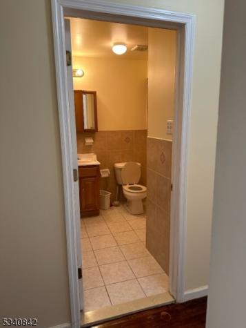 473 Clinton Avenue Newark NJ 07108