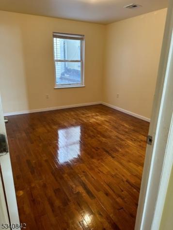 473 Clinton Avenue Newark NJ 07108