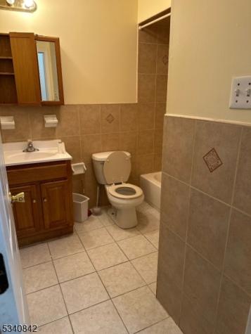 473 Clinton Avenue Newark NJ 07108