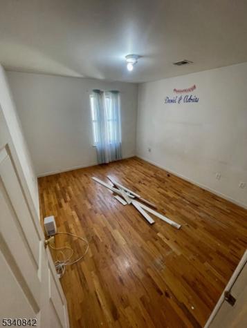 473 Clinton Avenue Newark NJ 07108